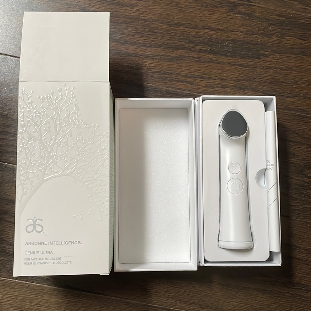 Arbonne Intelligence Genius Ultra New In Box.
